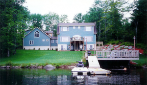 wonderful lake home rear view